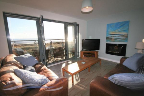 Two Bedroom Apartment with Sea View - 30 Fisherman's Way